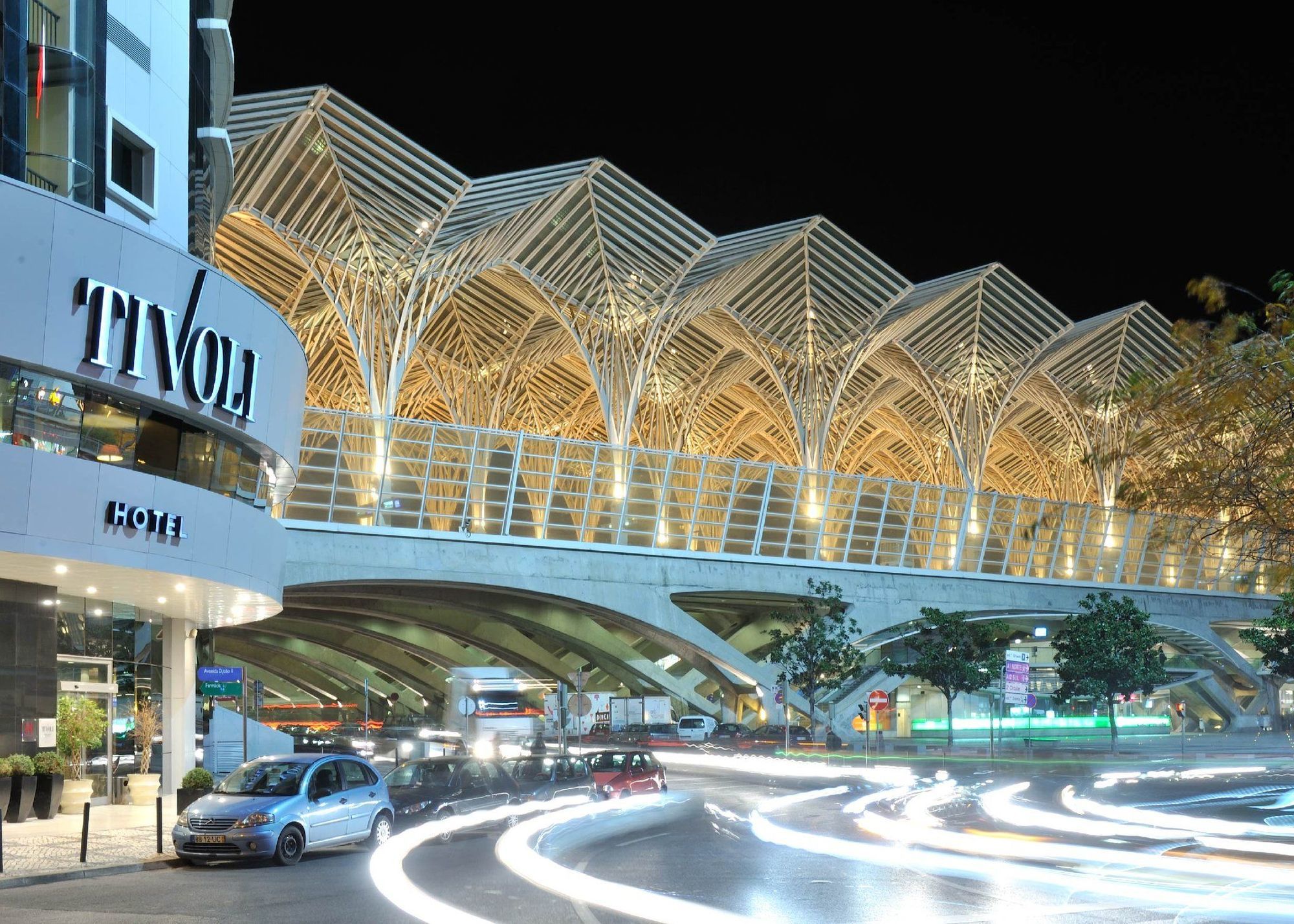 Tivoli Oriente Lisboa Hotel Exterior photo